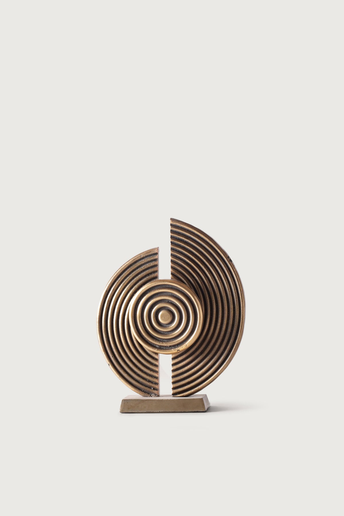 Elliptical Retro Sculpture (One Piece) — Bels & Pearl
