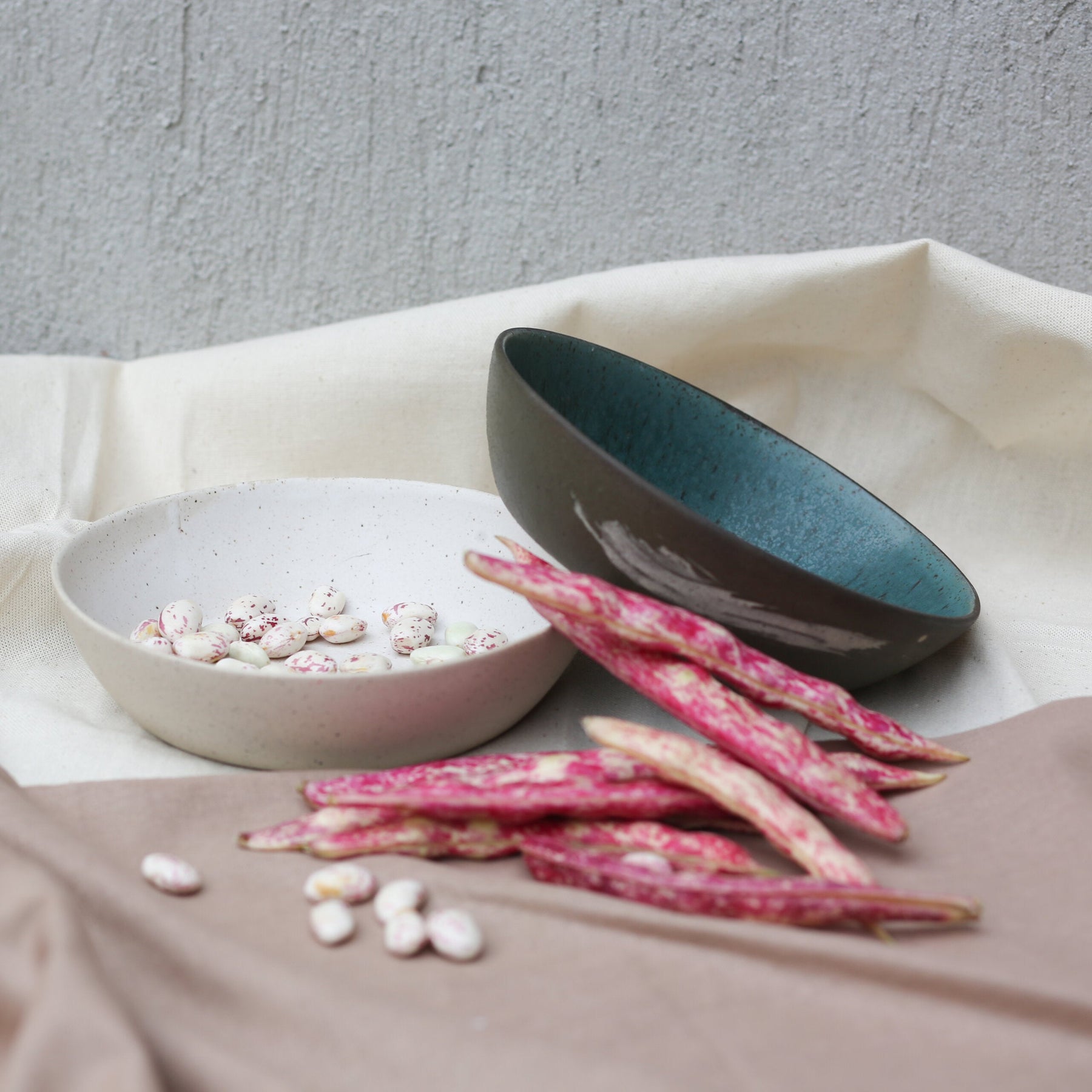 Hic Ceramics Large Salad Bowl — Handcrafted Stoneware Serving Bowl