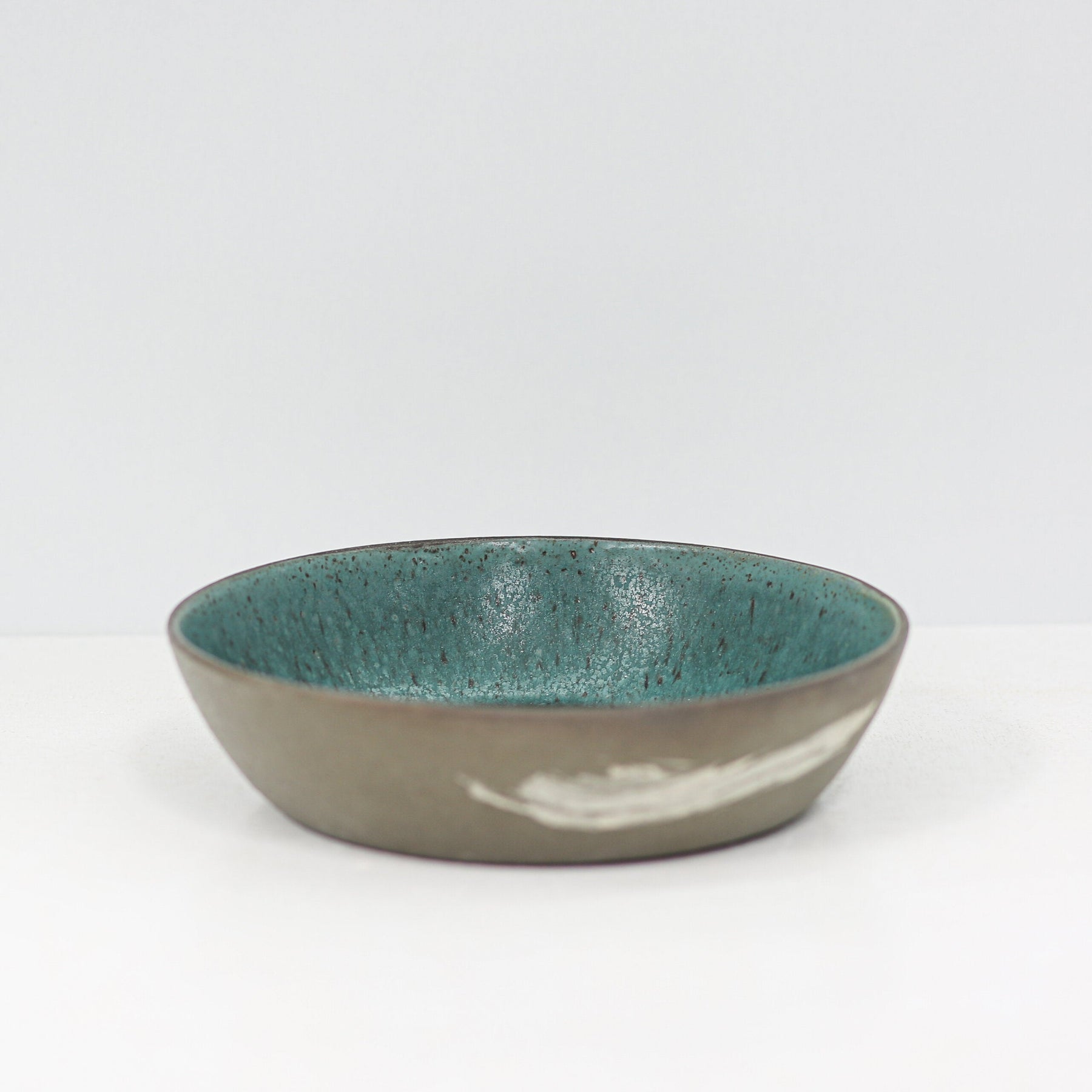 Hic Ceramics Large Salad Bowl — Handcrafted Stoneware Serving Bowl