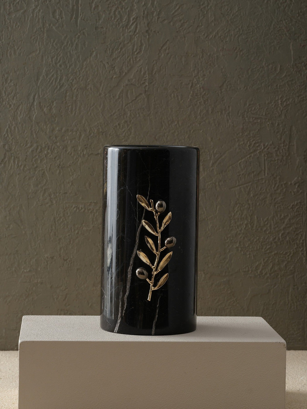 Vase & Flower Pot