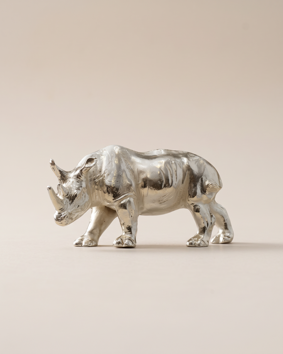 Rhino Sculpture (One Piece)