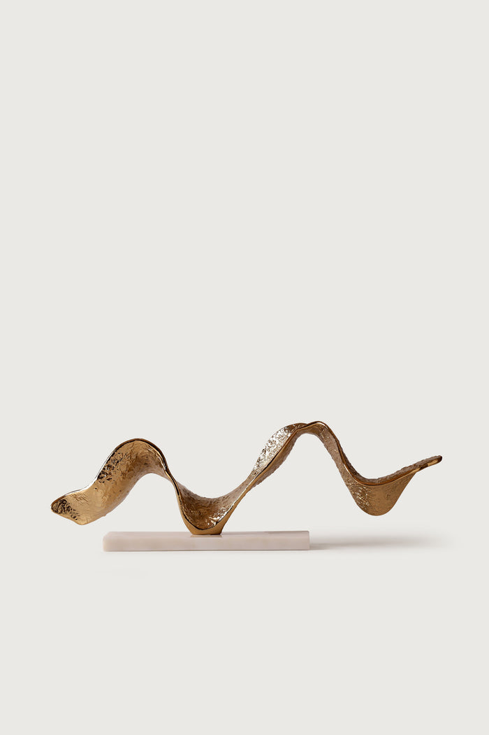 Horizontal Ribbon Sculpture (One Piece)
