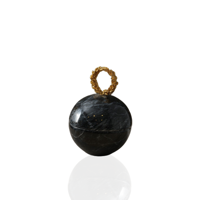 Laurel Wreath Bonbonnière in Black Marble