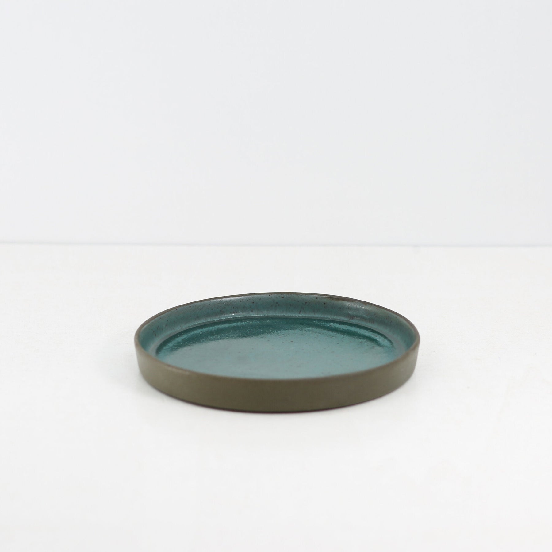 Hic Ceramics Dessert Plate 17 cm — Handcrafted Stoneware Plate