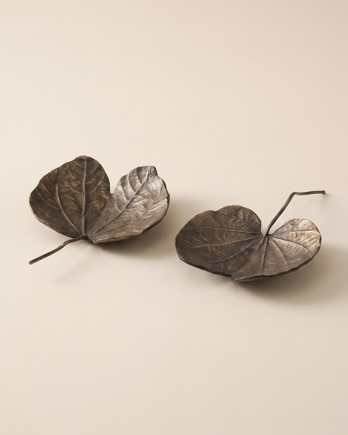 Antique Bronze Leaf Decorative Tray – Set of 2