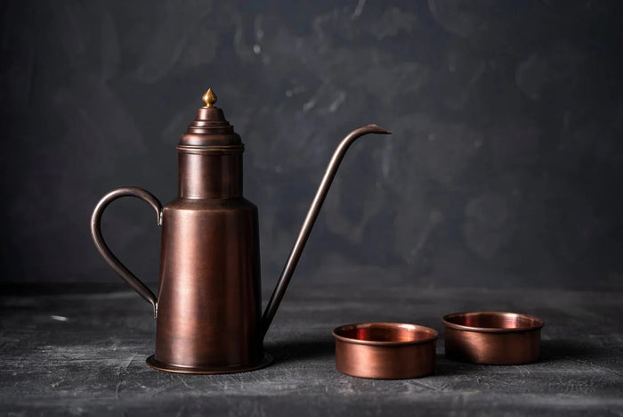 Handcrafted Red Copper Olive Oil Dispenser – 600ml Tin-Lined Vintage Pouring Jug for Kitchen & Table