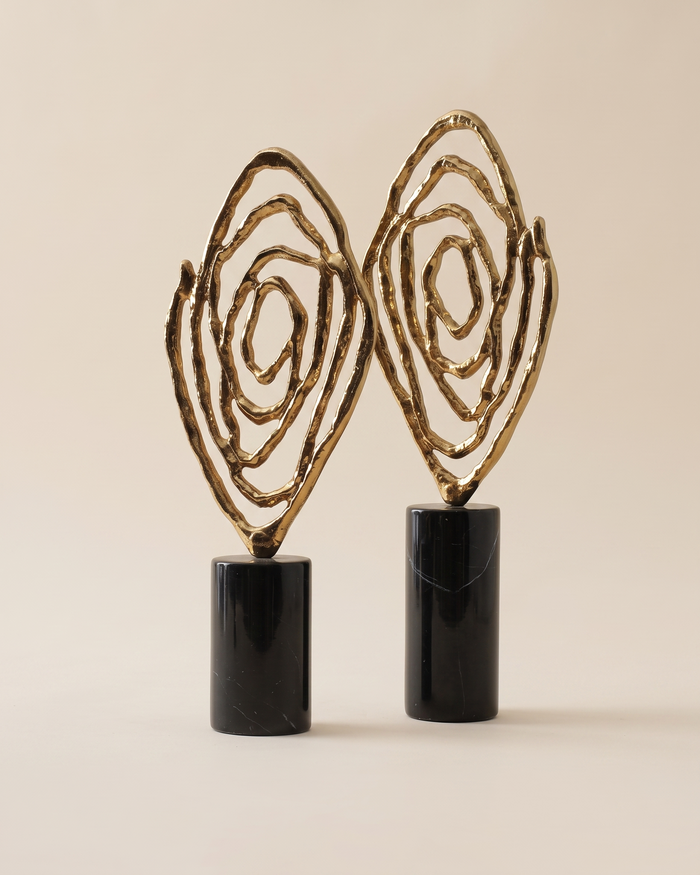 Diamond-Pattern Decorative Object