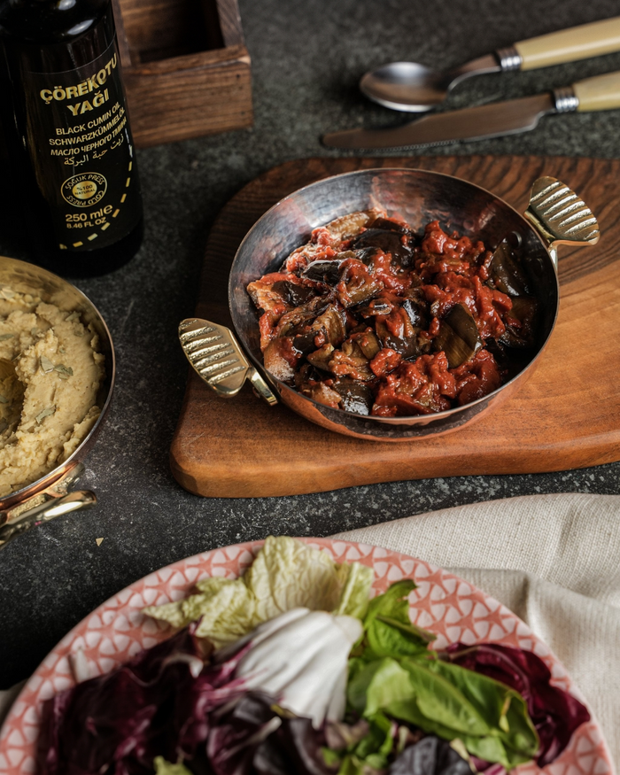 Handcrafted Copper Pan with Fish-Shaped Brass Handles – Traditional Turkish Sahan
