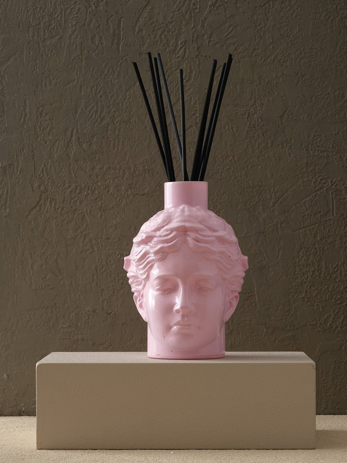 Helen Diffuser – Sculptural Head in Glossy Pink Ceramic - Alfiq's Store