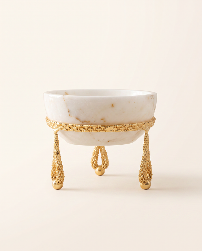 Bowl on Hyacinth Base