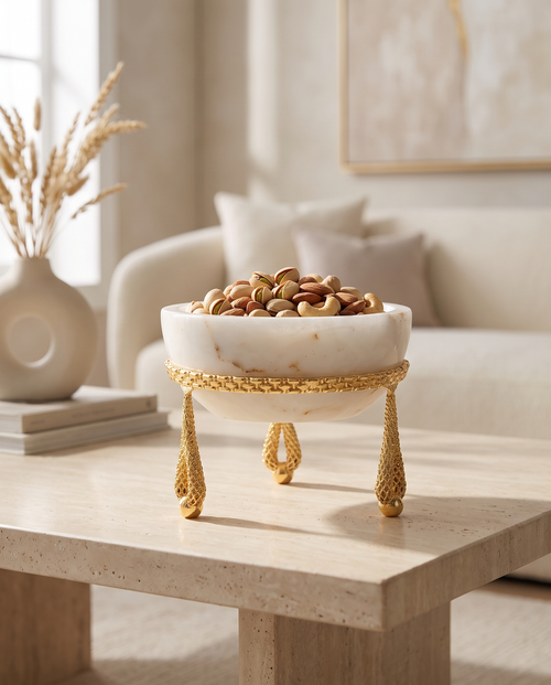 Bowl on Hyacinth Base