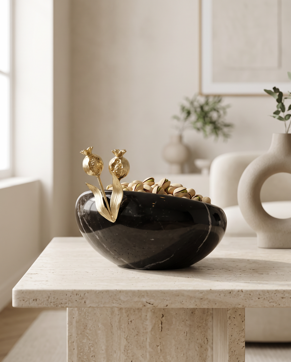 Pomegranate-Accent Asymmetric Marble Bowl – Black & Gold