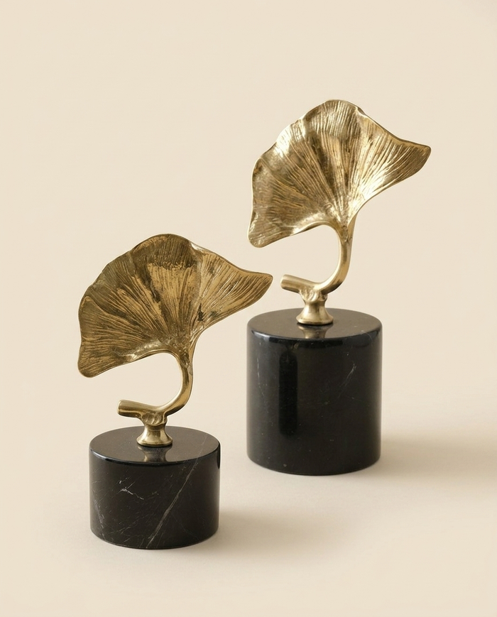 Golden Ginkgo Leaf on Black Marble Base – Medium