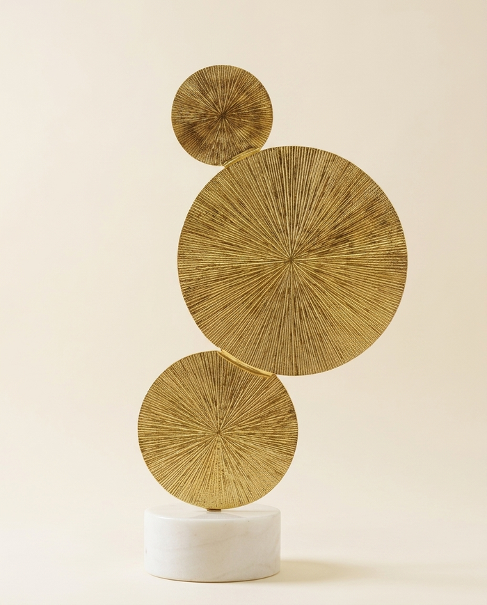 Suny Decor – Radiance in Motion