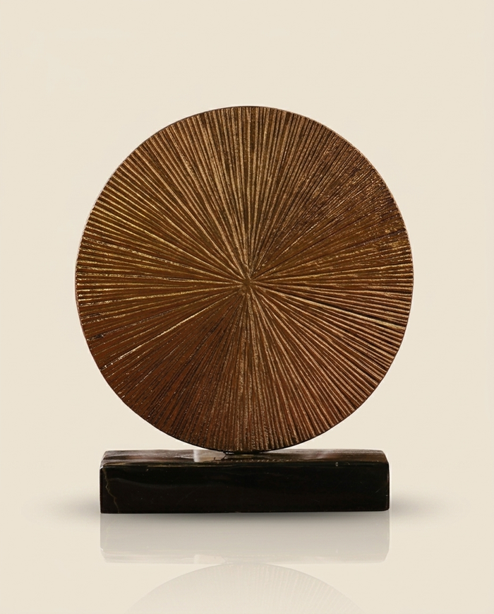Bronze Eclipse Disc – Radiant Texture with a Dark Edge