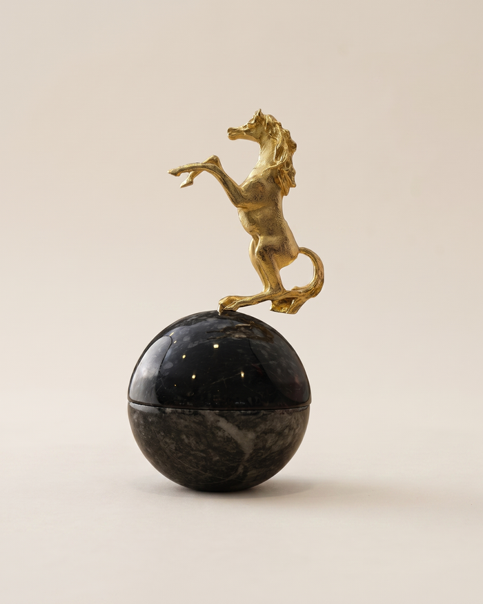 Rearing Horse Bonbonnière in Black Marble