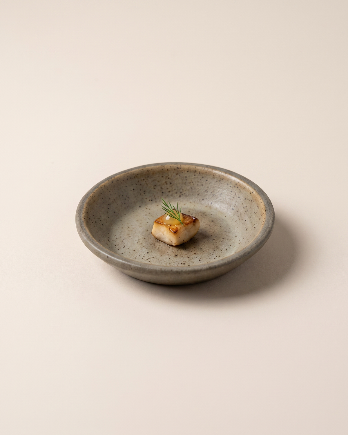 Hic Ceramics XXS Round Plate 9.5 cm — product photo